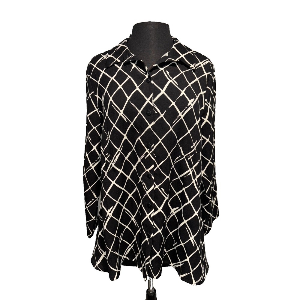 NWT Liv by Habitat Button Up Swing Shirt Sz Sm Black White Abstract Grid Tunic